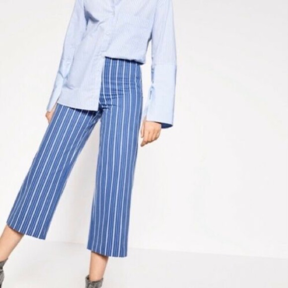 Zara Blue & White Striped Cropped Trousers (never worn) - Picture 2 of 10